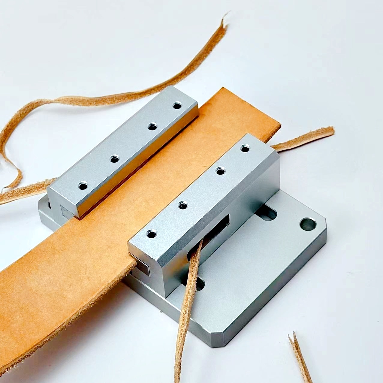 벨트 가장자리 다듬기 기계, 벨트 반원형 베벨러, 벨트 - Leatherwork Machine 리뷰 및 가격